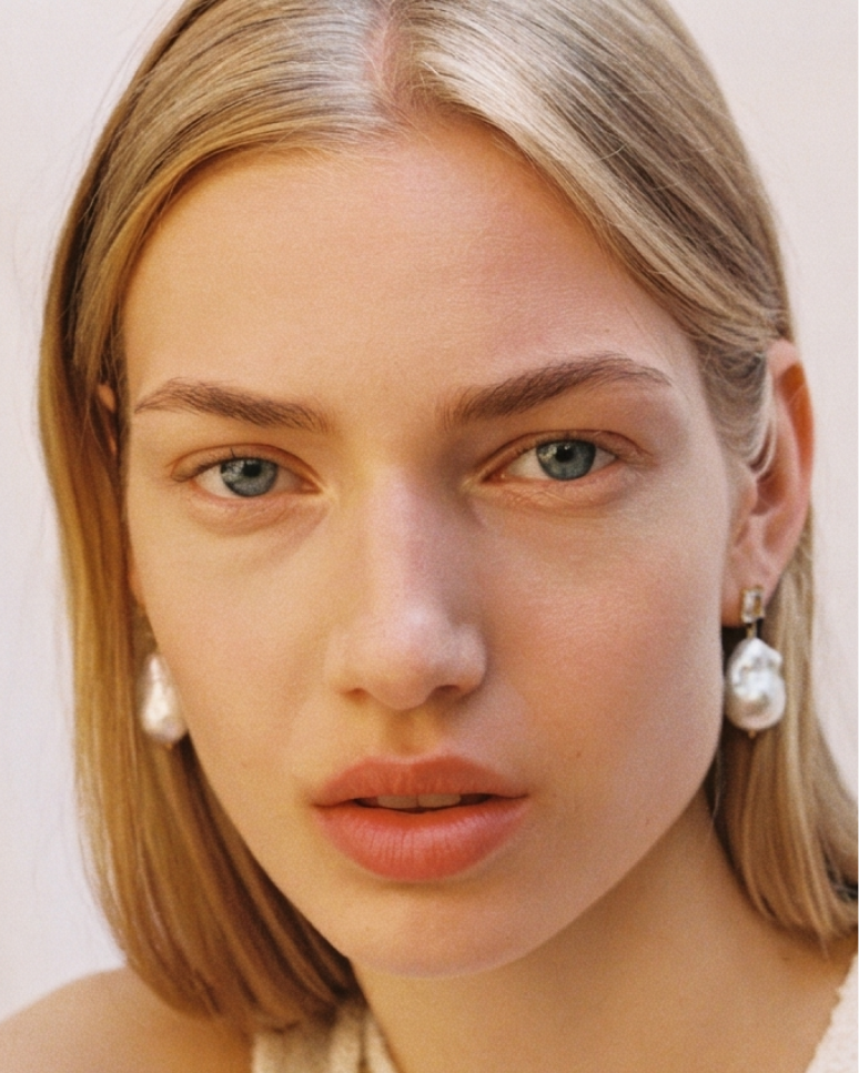 Shyla London — image 1